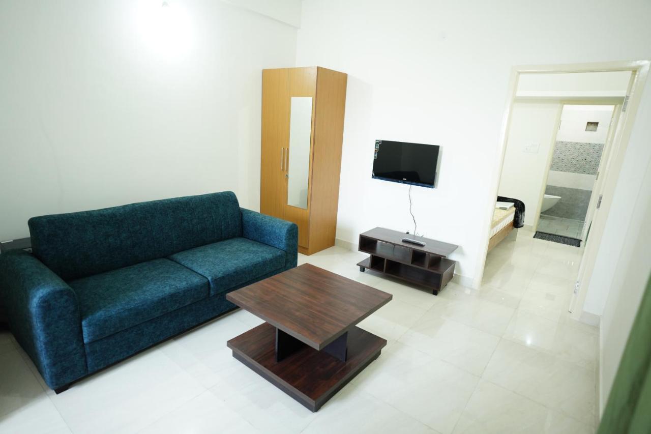 Castle Suites By Haven Homes, Kempegowda International Airport Road Bangalore Exterior photo
